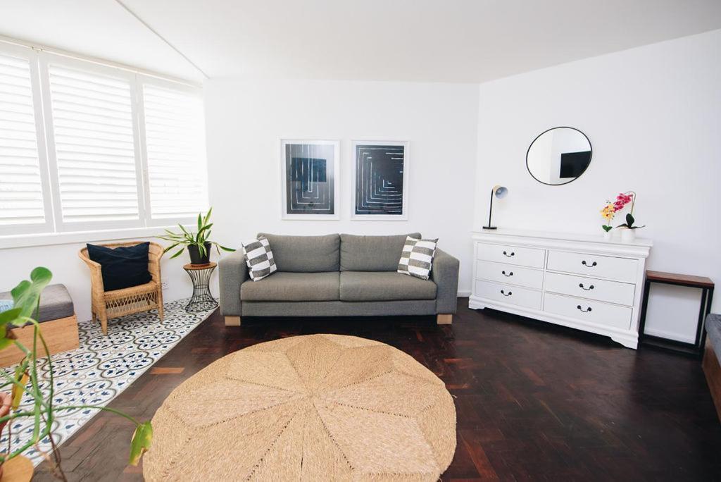 New! Blue Waters Beachside 50m Sea