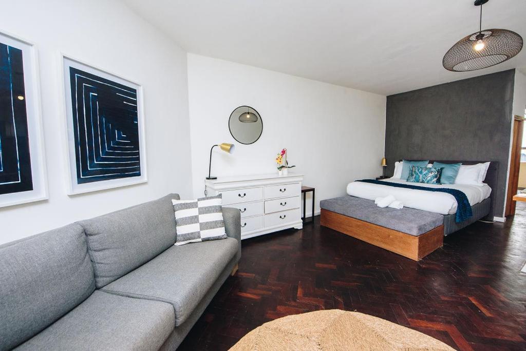 New! Blue Waters Beachside 50m Sea